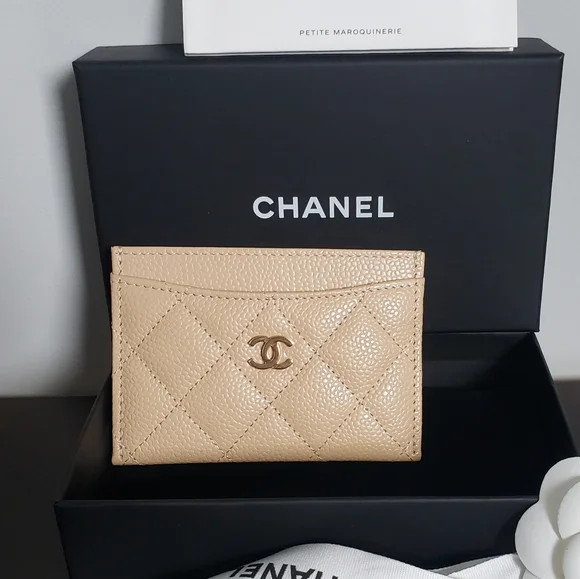 Chanel Beige Clair Classic Cardholder - Picture 2 of 14